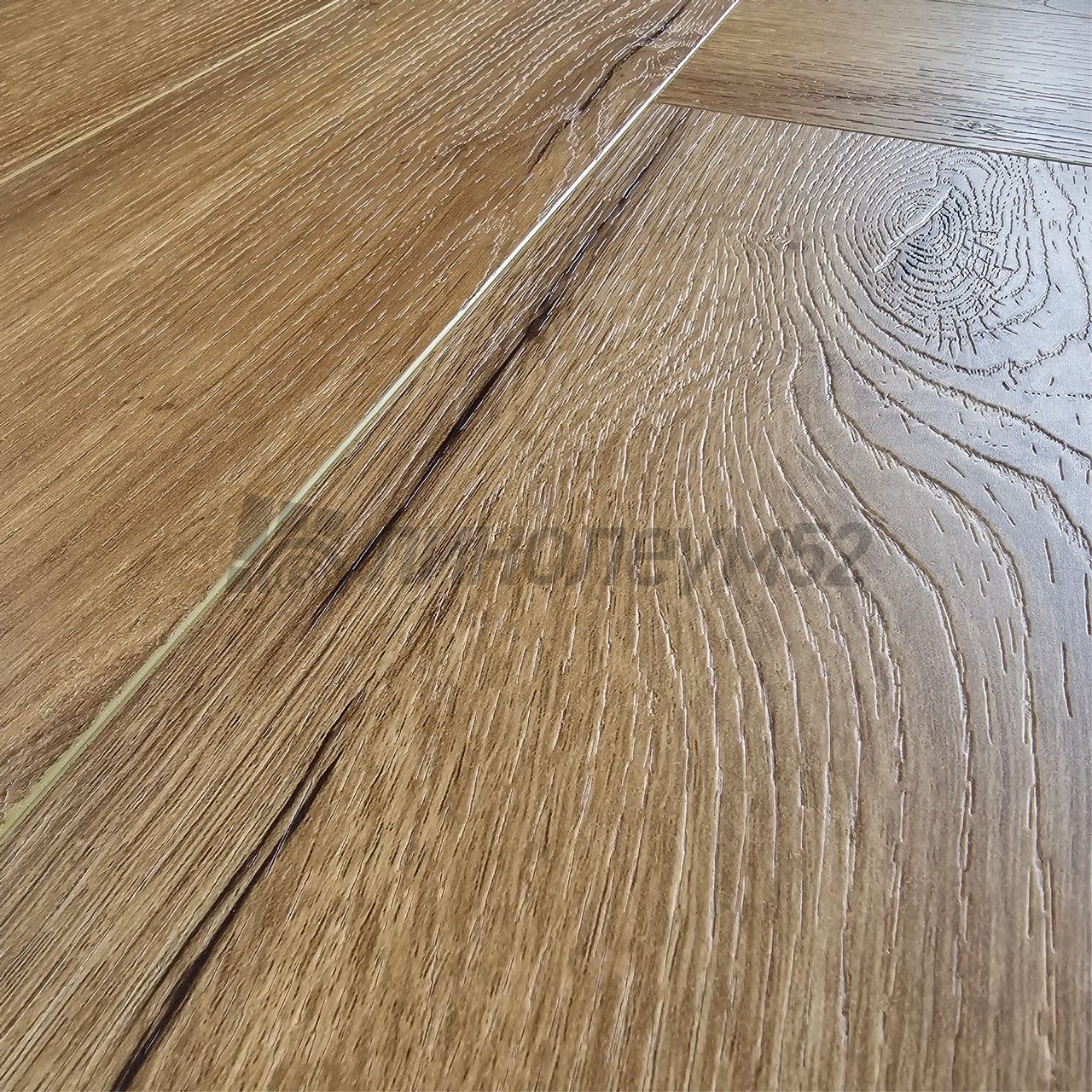 CRONAFLOOR - HERRINGBONE 2.0 / 640*128*4.5 - Cronafloor Кварцвинил - HERRINGBONE 2.0 / ДУБ ЛИОН CRONAFLOOR - HERRINGBONE 2.0 / 640*128*4.5 - Cronafloor Кварцвинил - HERRINGBONE 2.0 / ДУБ ЛИОН